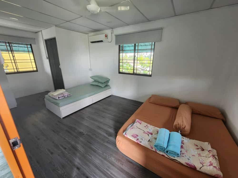 Homestay Denai Harummanis S4 Simpang Empat  Εξωτερικό φωτογραφία